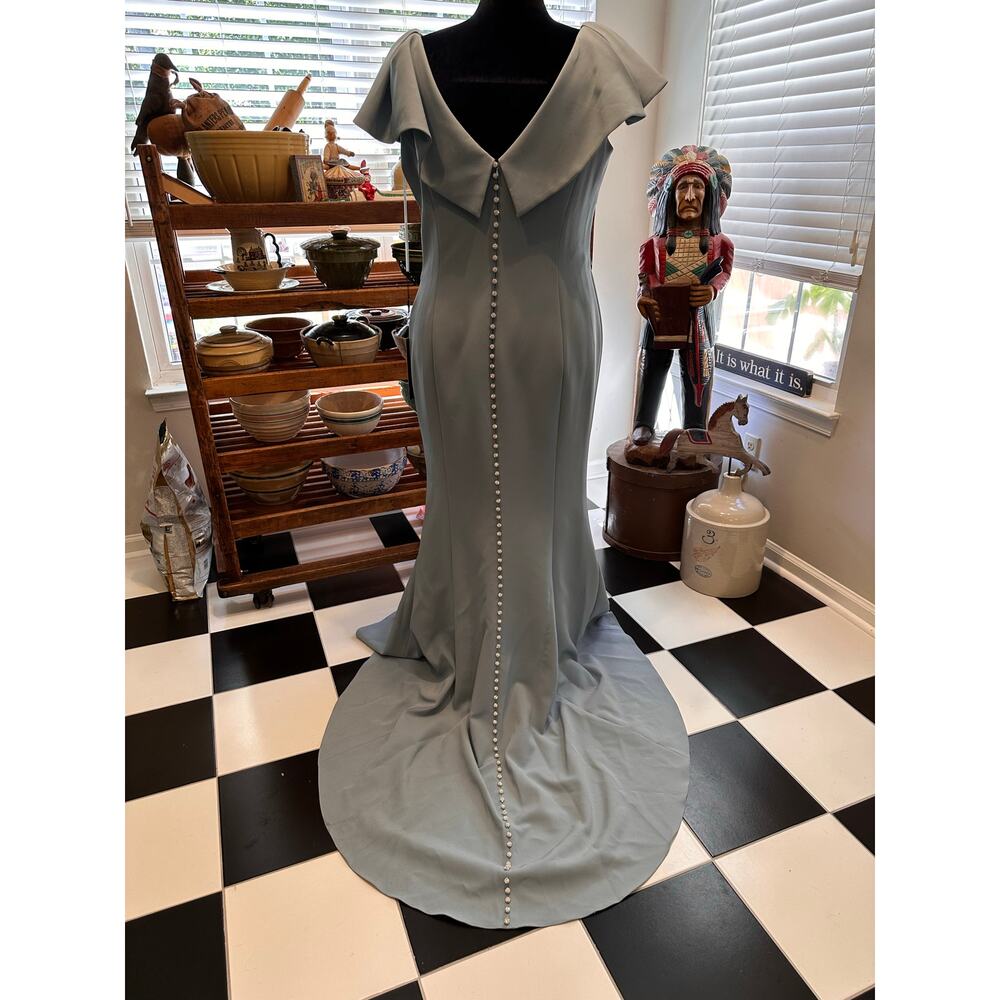COUTURE by Daymar - Size 16
